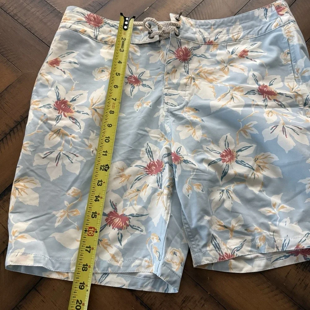 Faherty Mens Swim Trunks Size 34 Floral Hawaiian Swim Surf Pockets Board Shorts